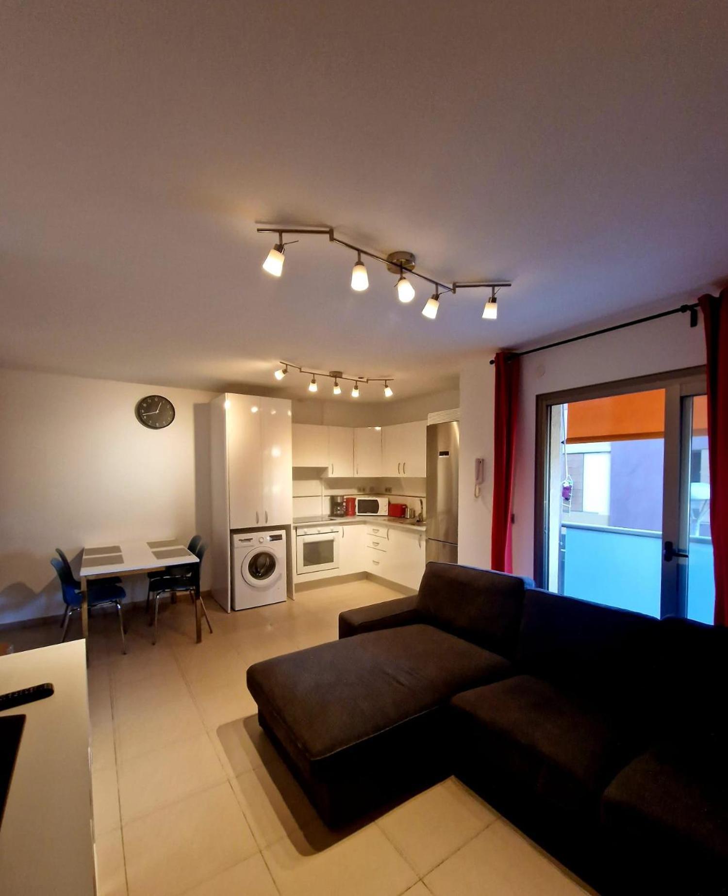 Alcala Seaside Apartment, Two Rooms, Private Parking Екстер'єр фото